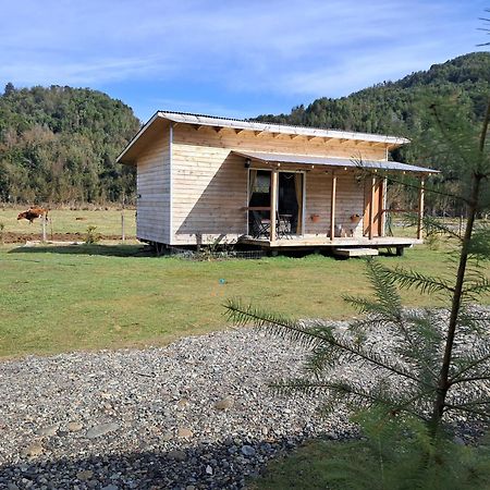 Cabana Del Campo Hornopirén Exterior foto